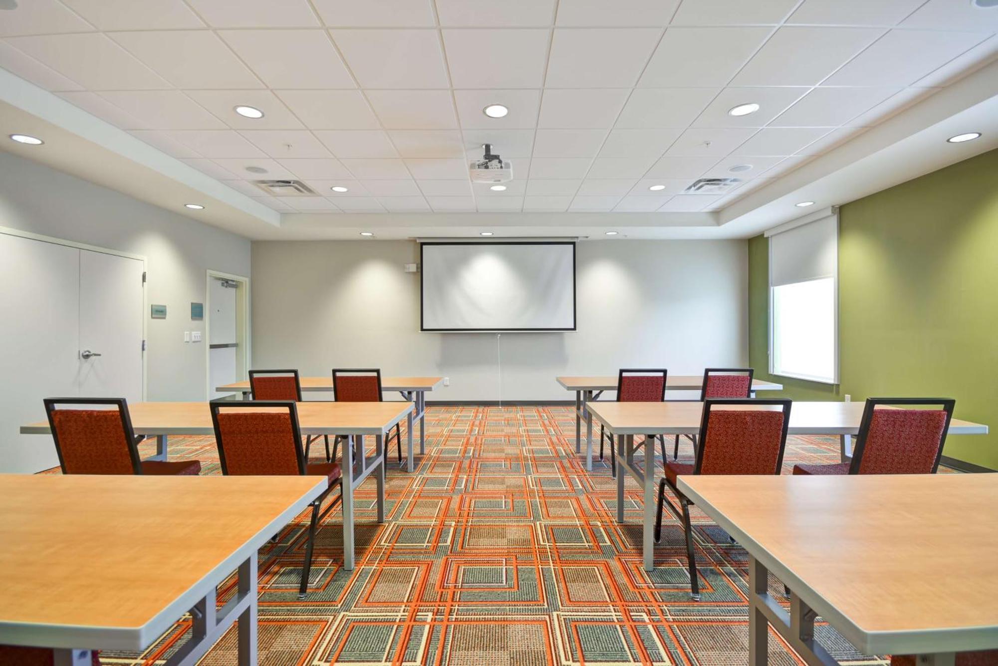 Home2 Suites By Hilton אוסווגו מראה חיצוני תמונה