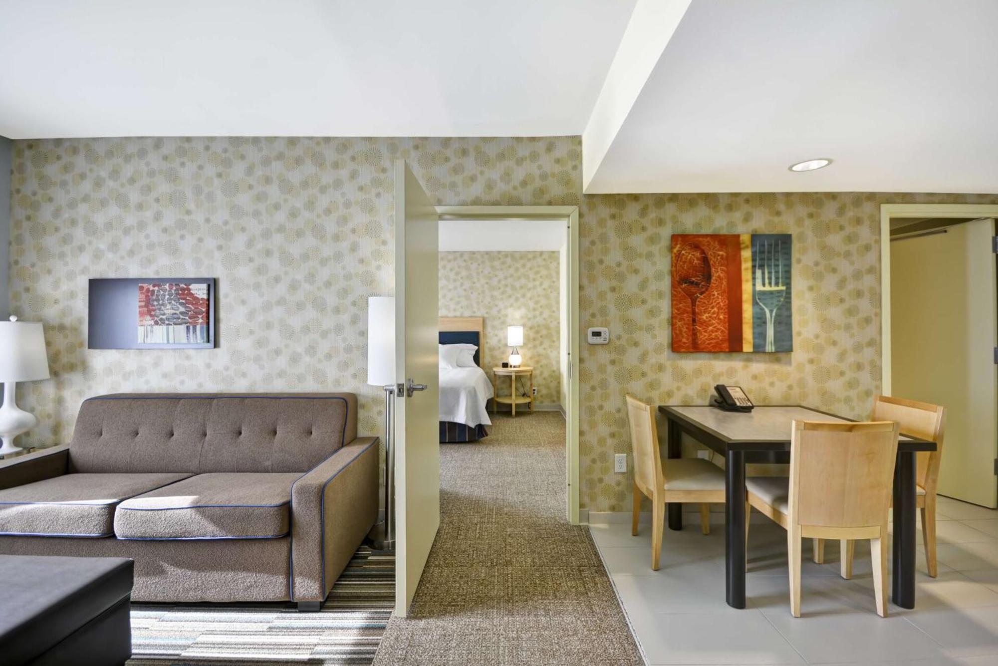Home2 Suites By Hilton אוסווגו מראה חיצוני תמונה