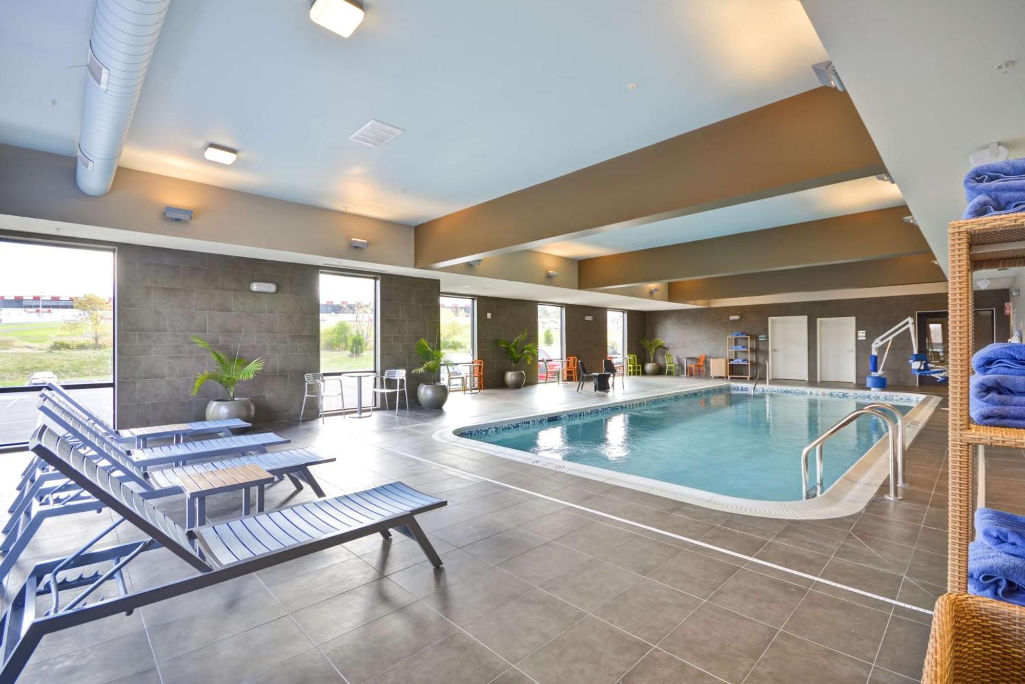 Home2 Suites By Hilton אוסווגו מראה חיצוני תמונה